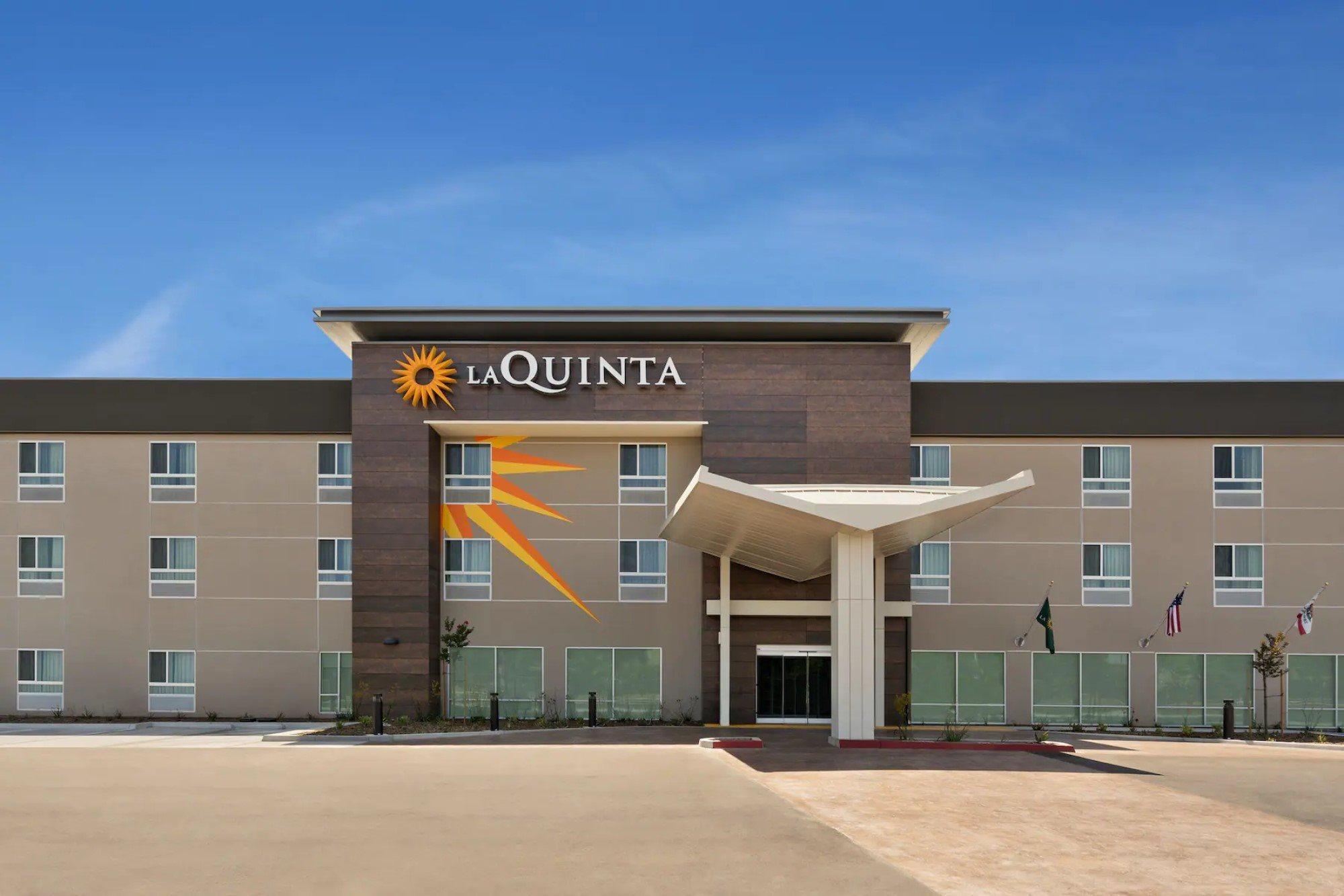 La Quinta Inn & Suites By Wyndham San Bernardino Exterior photo